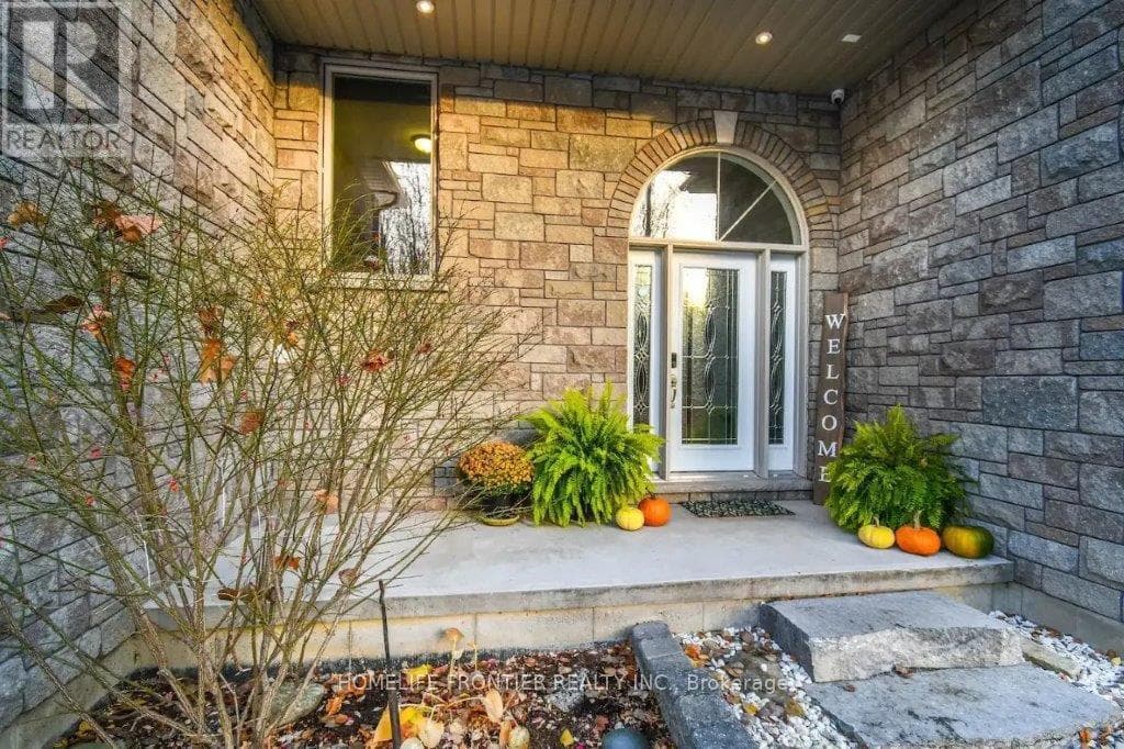 42 FOREST CIRCLE photo 2