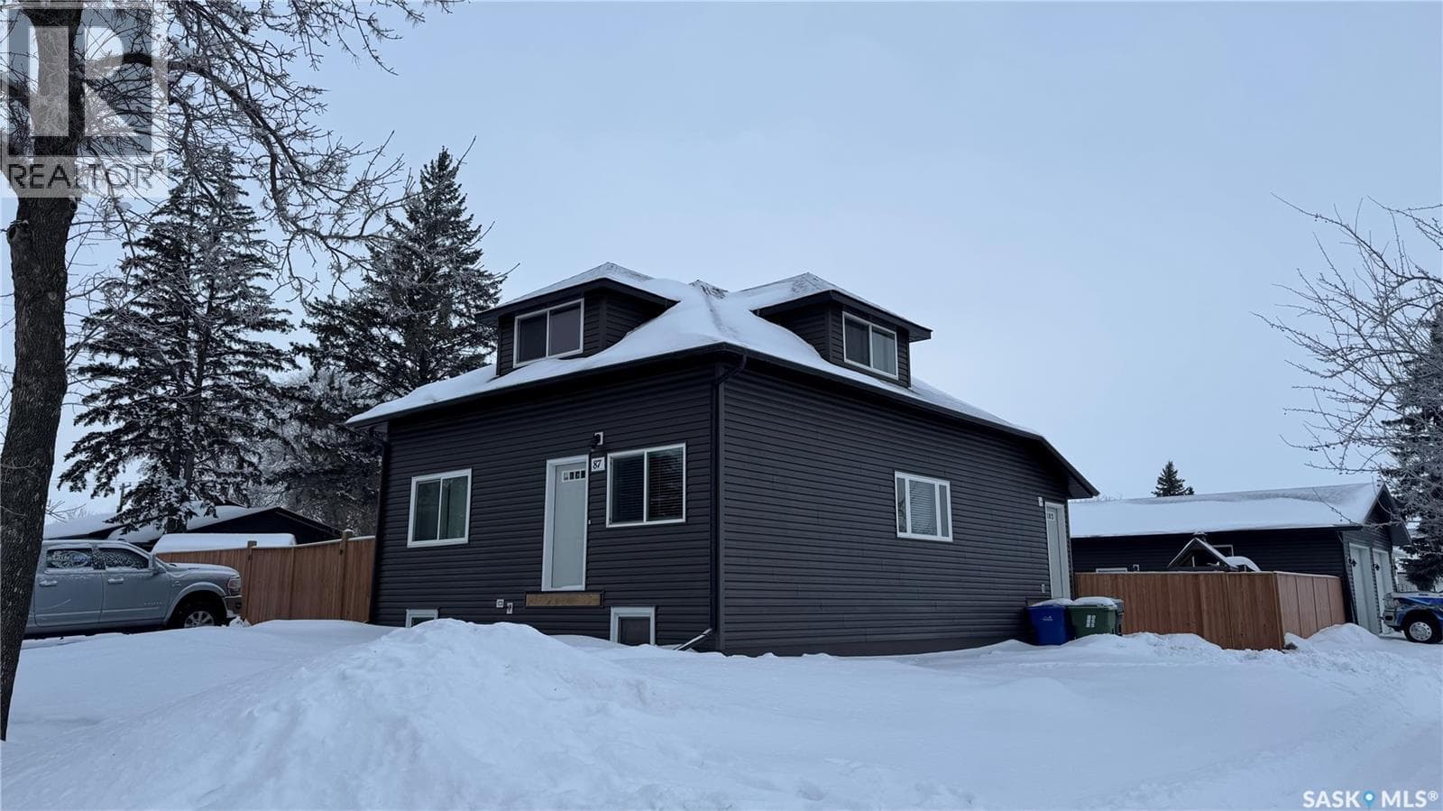 87 Collacott STREET W — photo 3