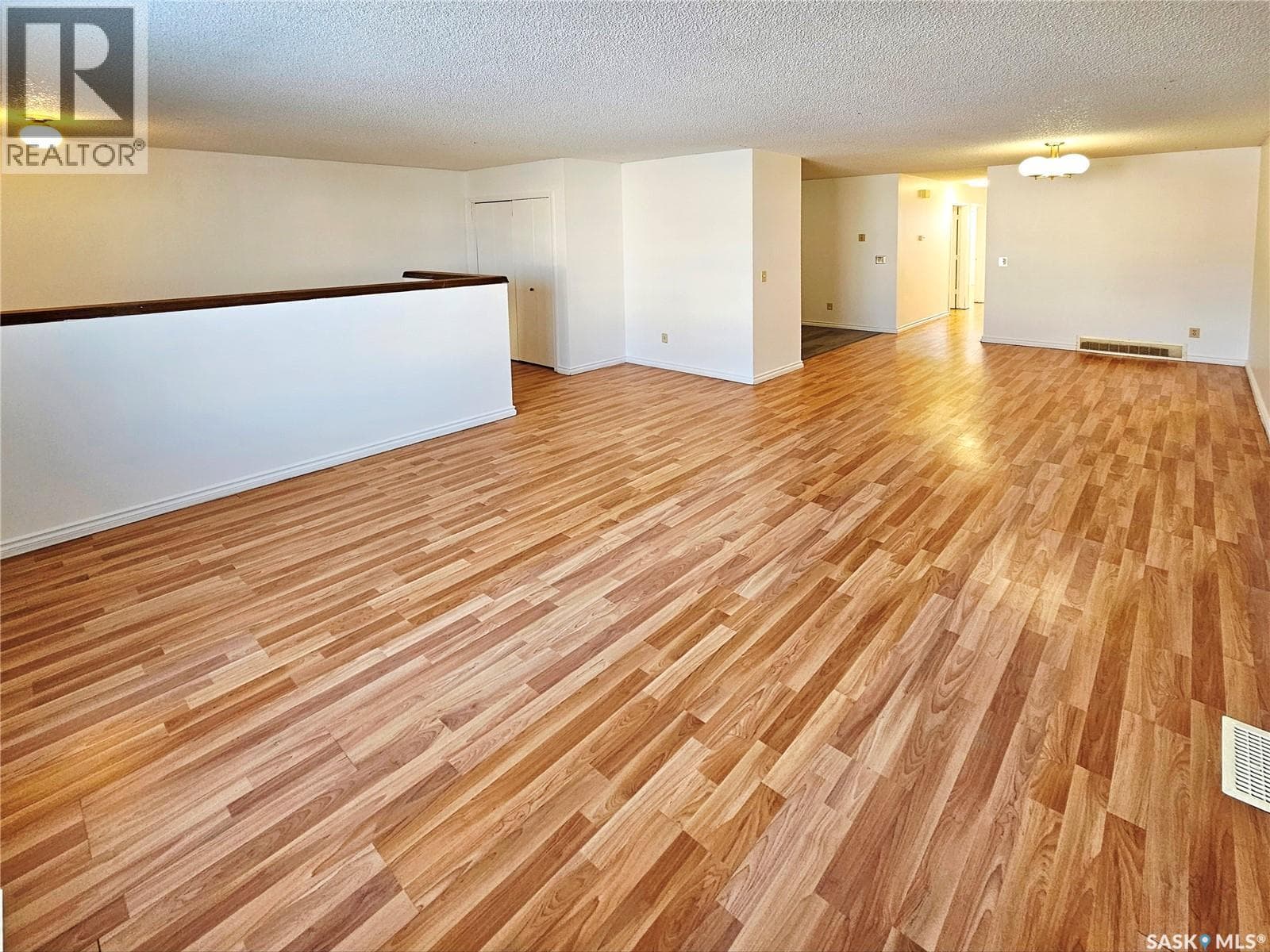 242 - 244 Wakabayashi WAY — photo 3