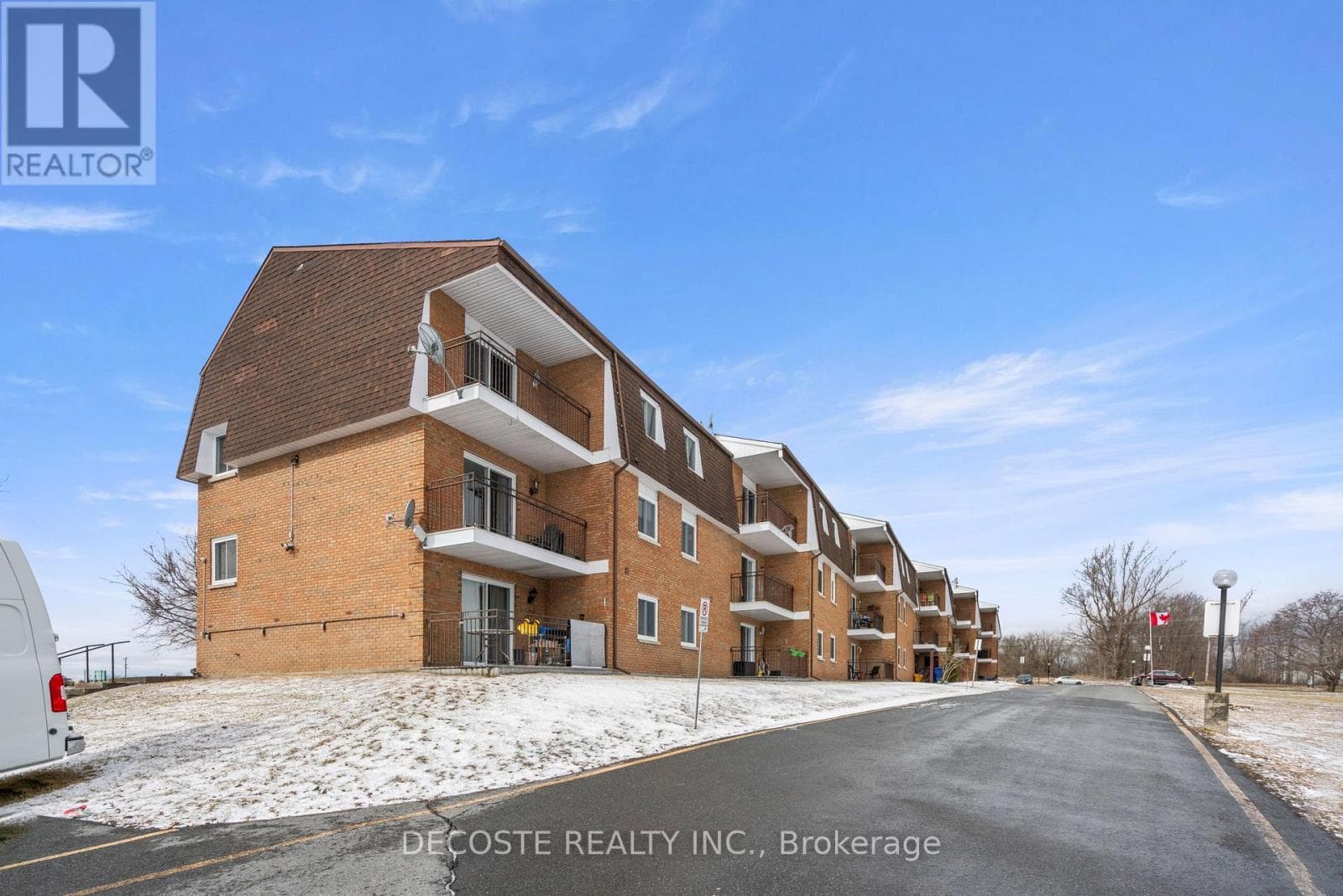 2 bed 1 bath single family at 209 - 220 KENYON STREET W — $229,000