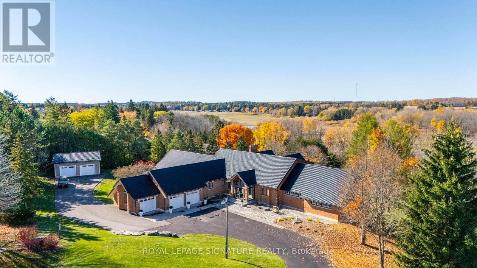 58 AMALIA CRESCENT photo 4