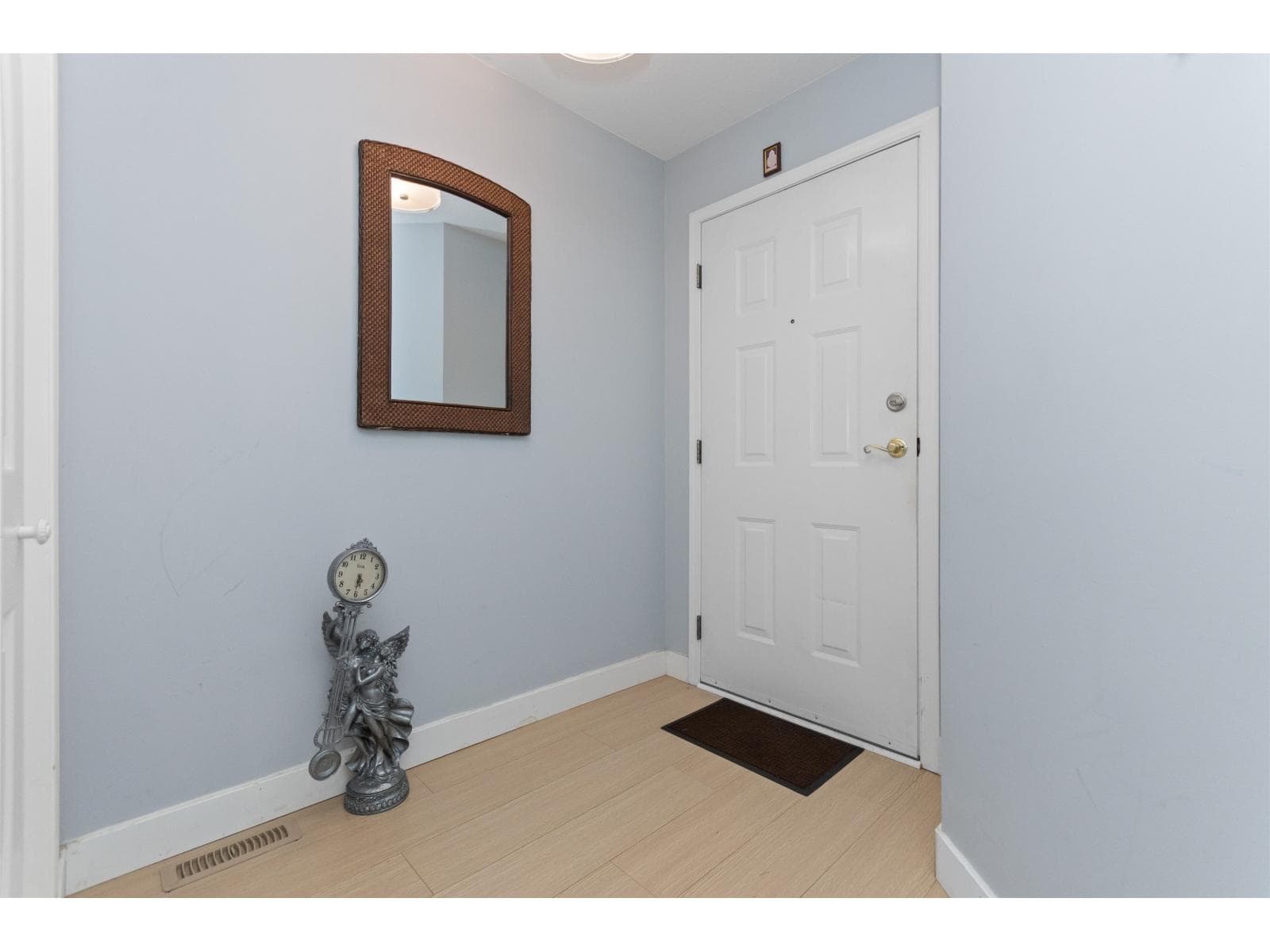 122 5765 VEDDER ROAD, Garrison Crossing photo 3