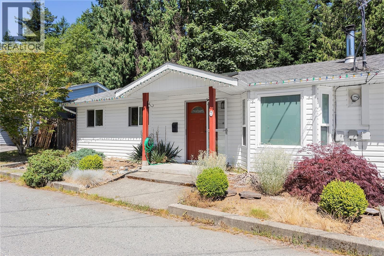 3 bed 2 bath single family at 7 4604 Hammond Bay Rd — $599,900