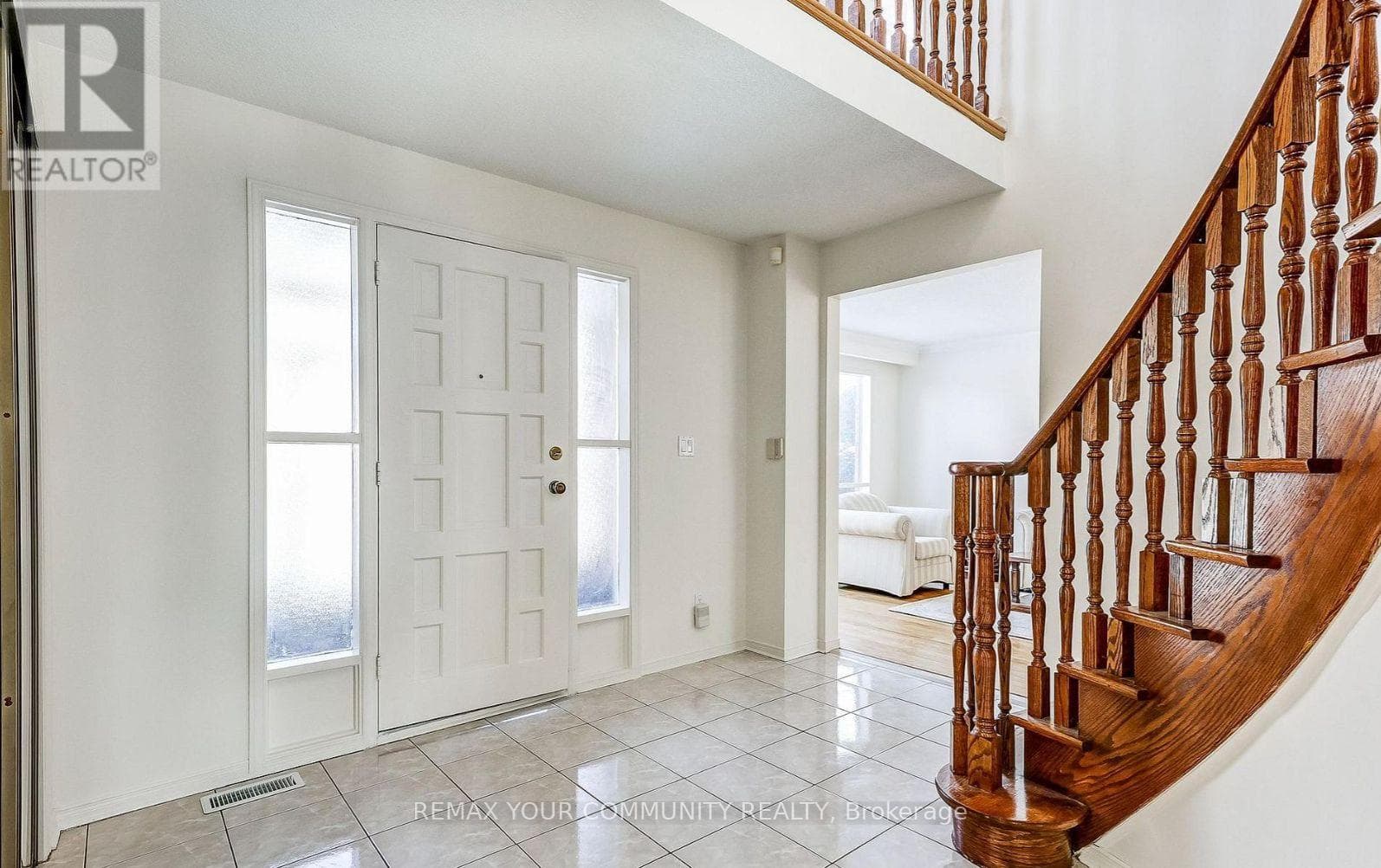 37 MACKAY DRIVE photo 3