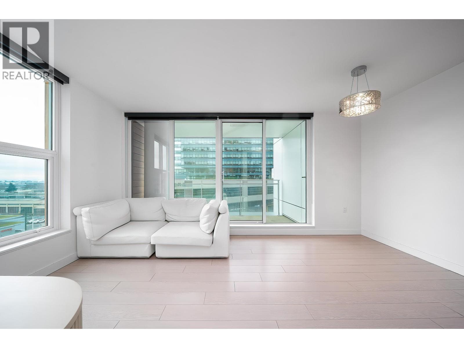 701 455 SW MARINE DRIVE photo 4