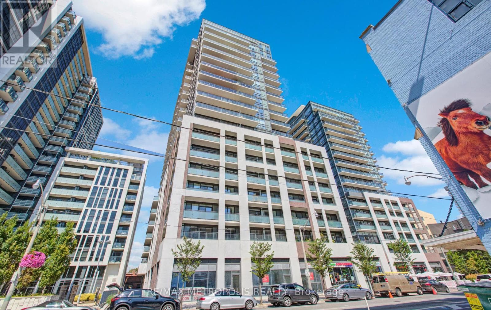 1 bed 1 bath single family at 1606 - 460 ADELAIDE STREET E — $490,000