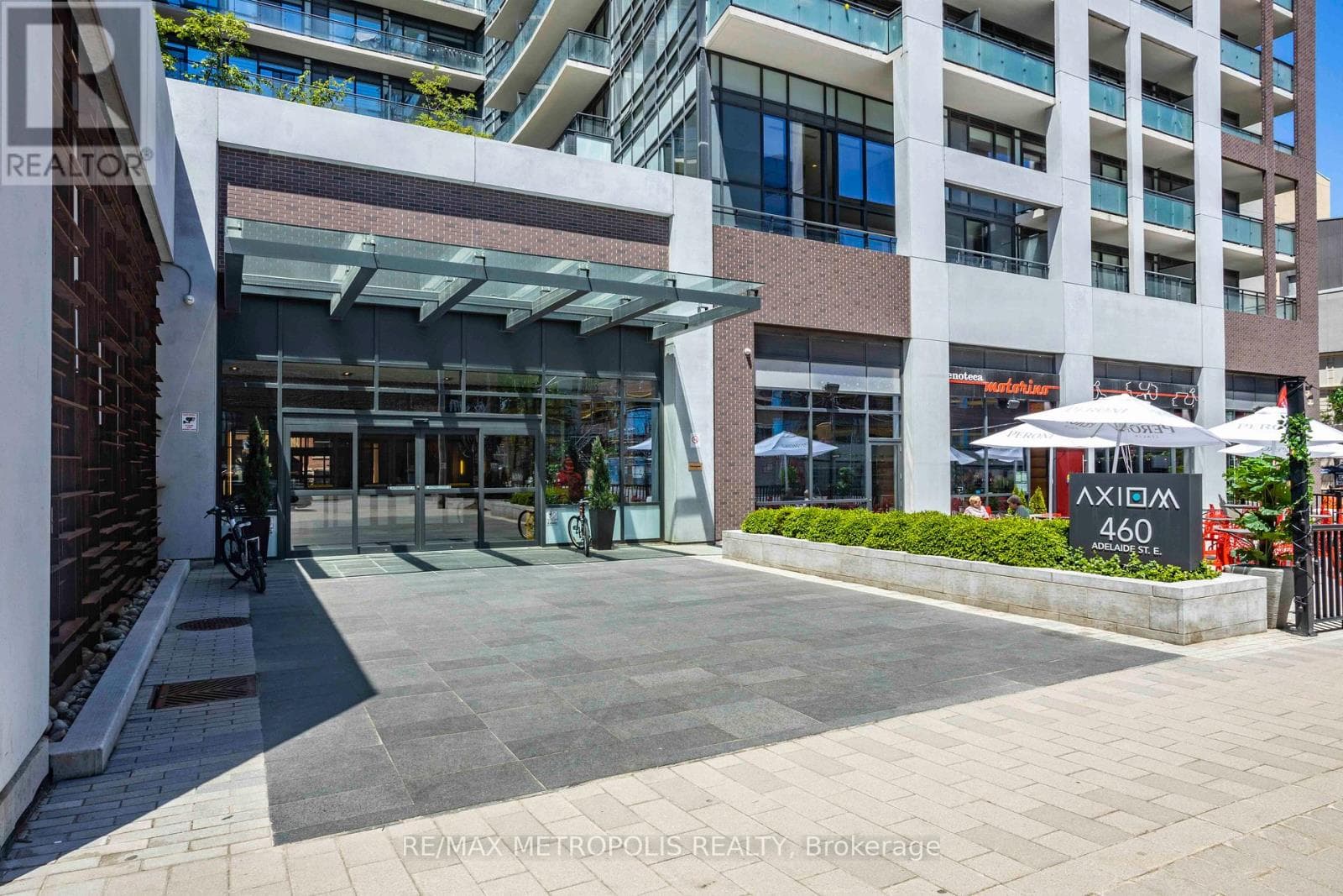 1606 - 460 ADELAIDE STREET E photo 2