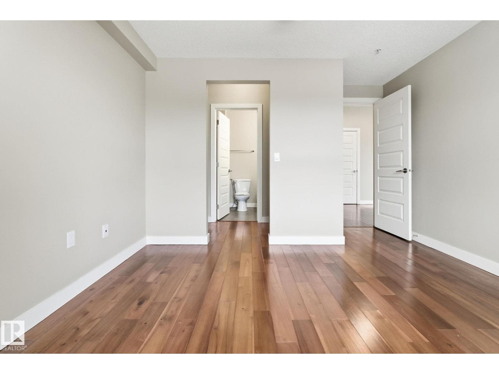 #214 1238 Windermere WY SW photo 3