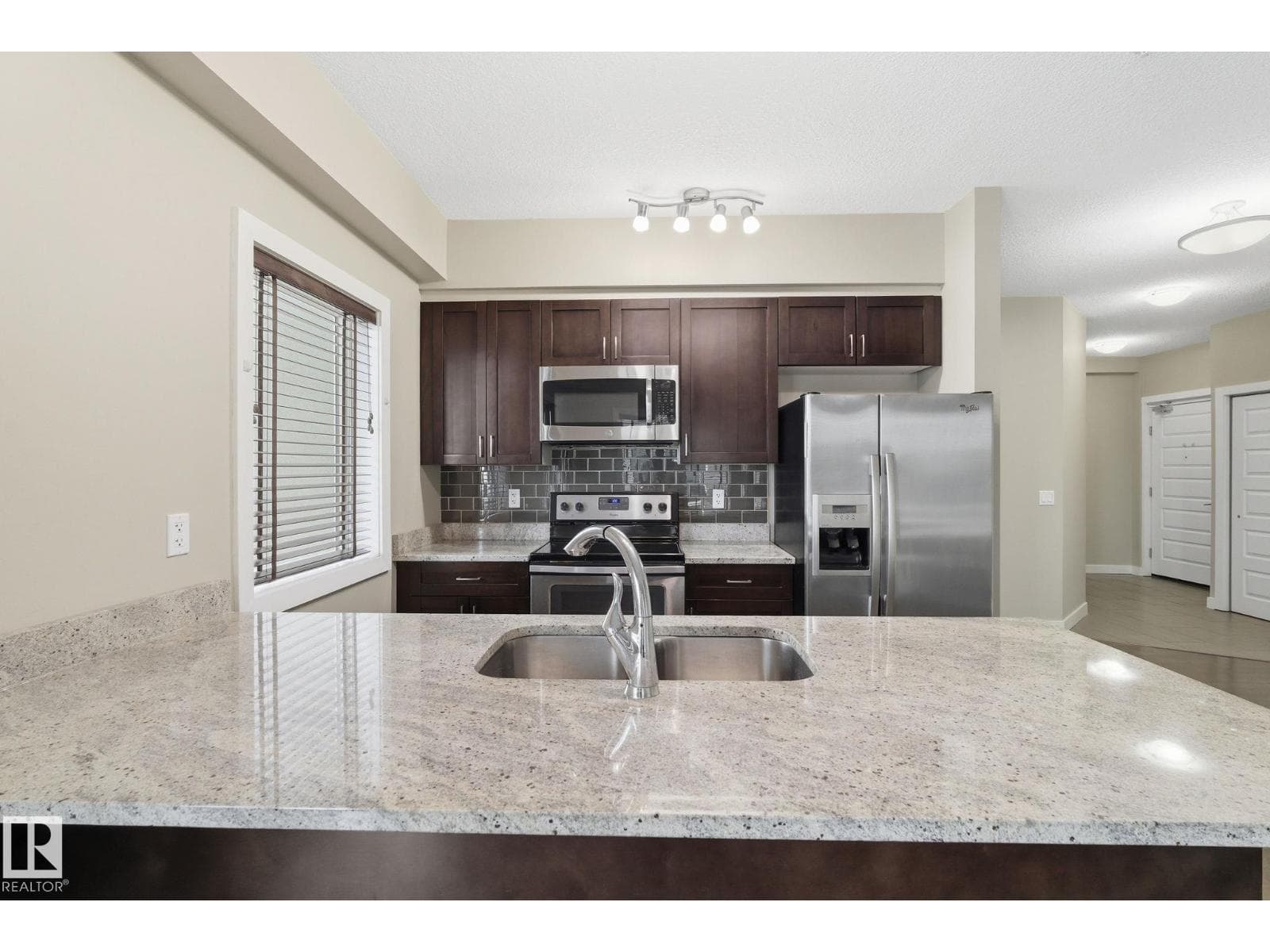 #214 1238 Windermere WY SW photo 2
