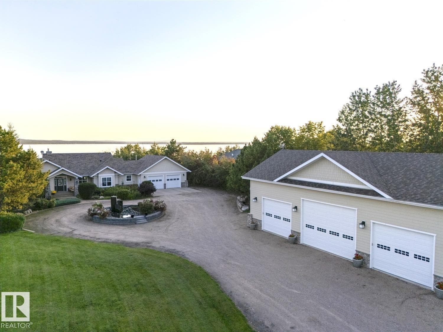 #27 46511 Twp Rd 611