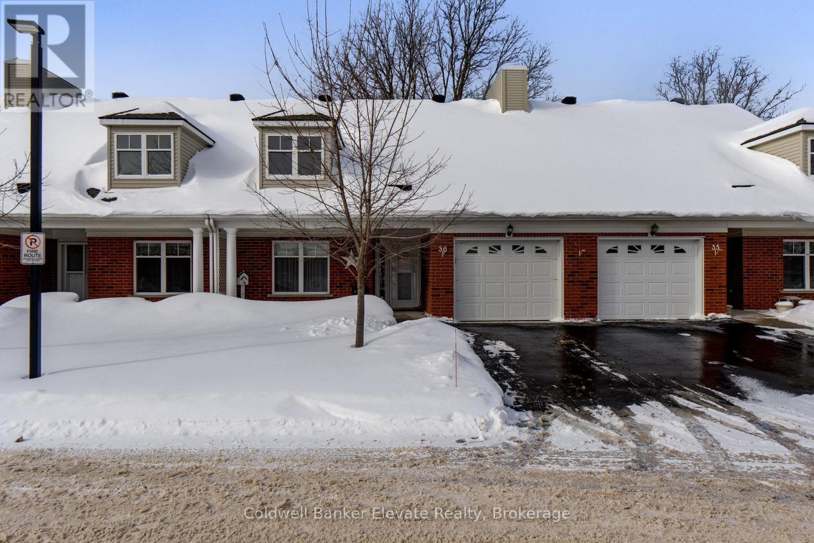 36 - 2705 KINGSWAY DRIVE photo 2