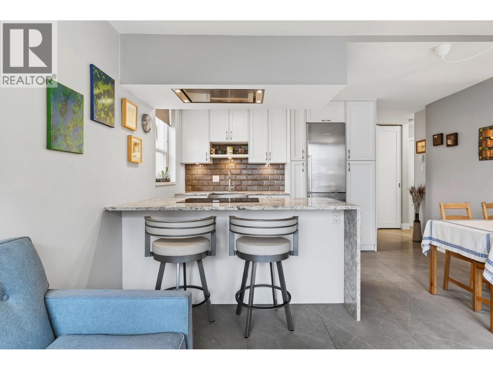 402 1100 HARWOOD STREET photo 5
