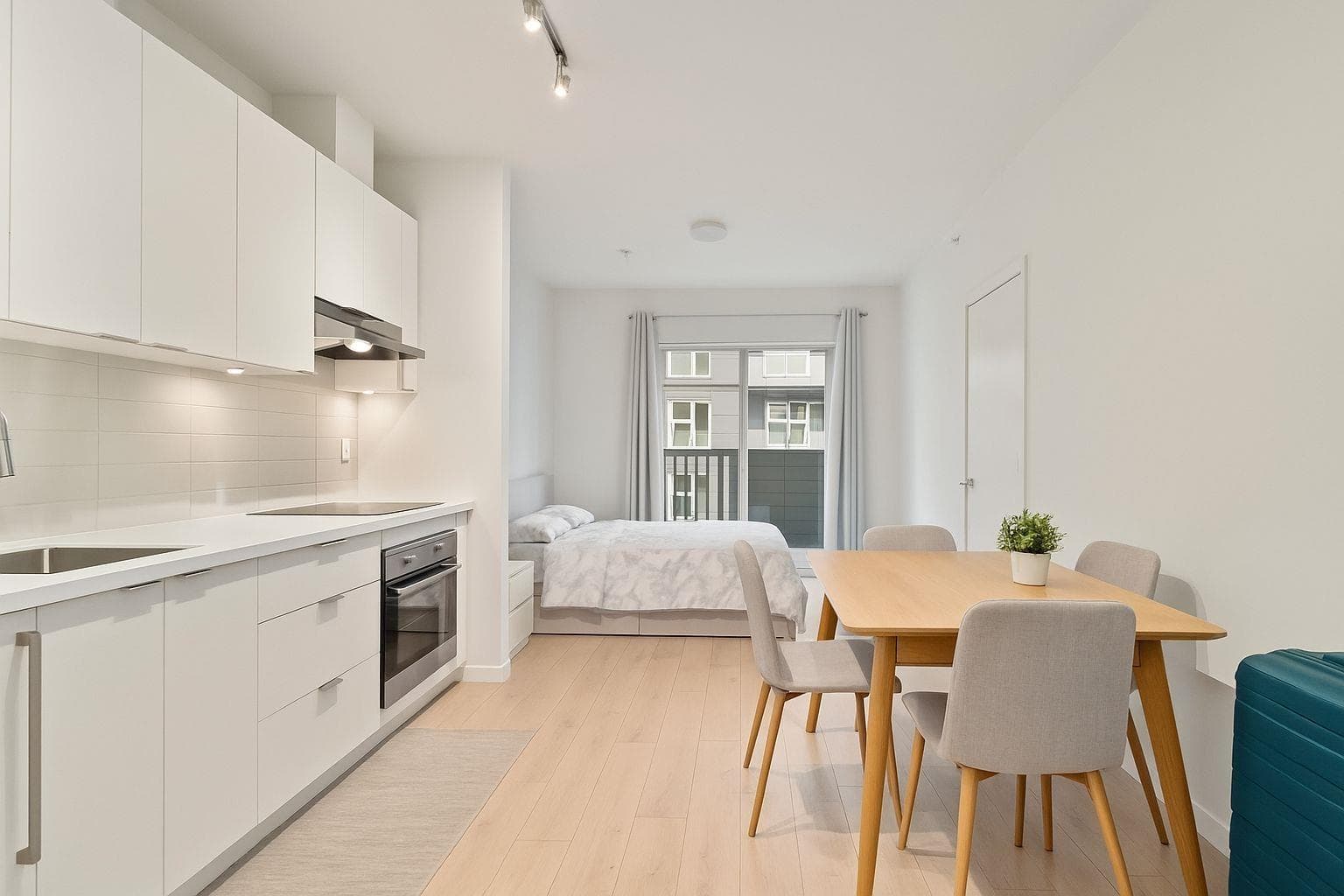 410 13678 GROSVENOR ROAD photo 2