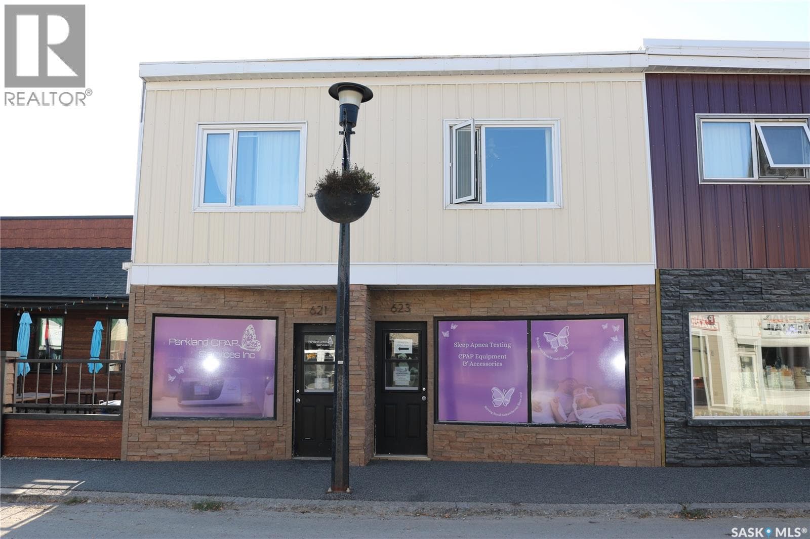 business at 623 Main STREET — $122,500