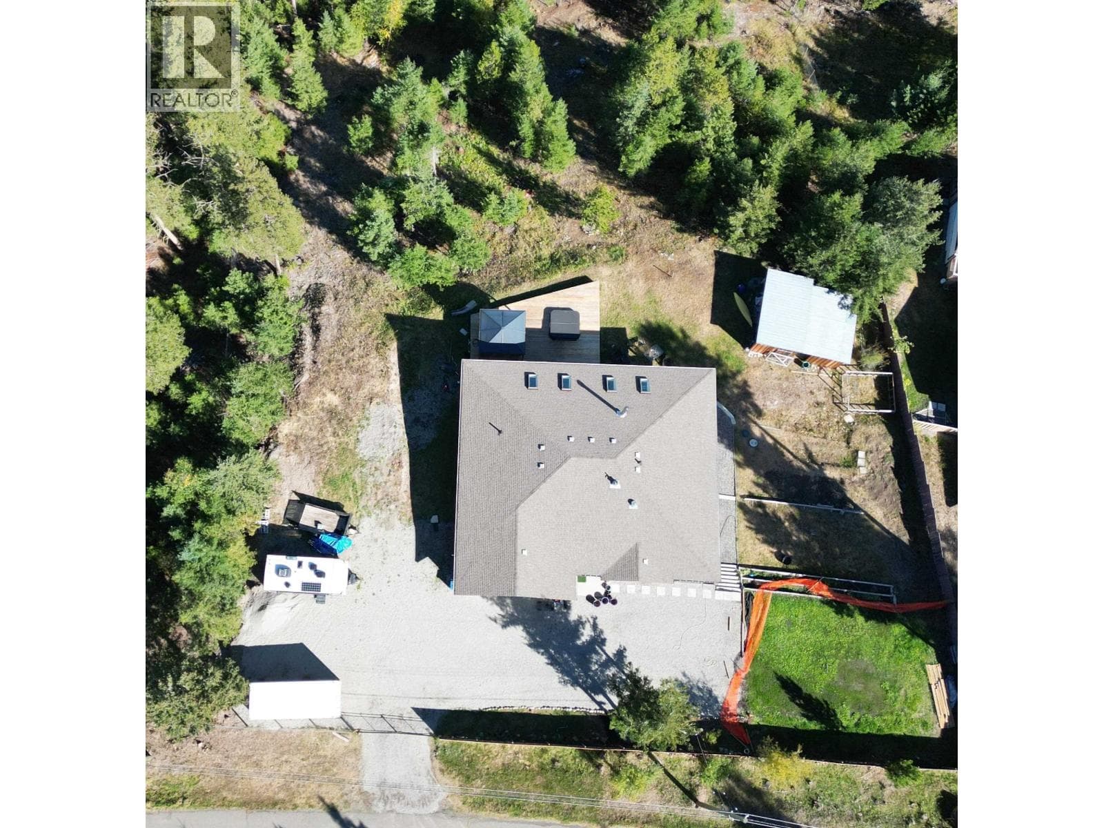 4849 BRYAN CRESCENT photo 4