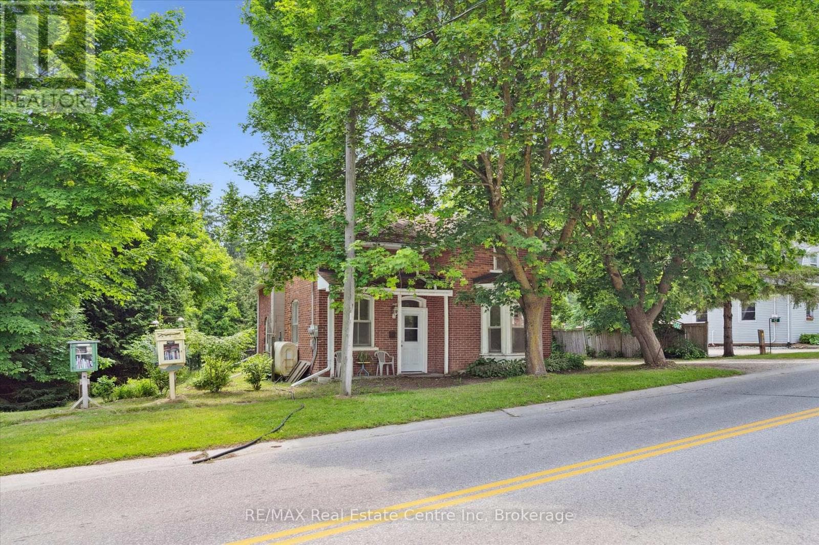 46 WELLINGTON ROAD 19 photo 2