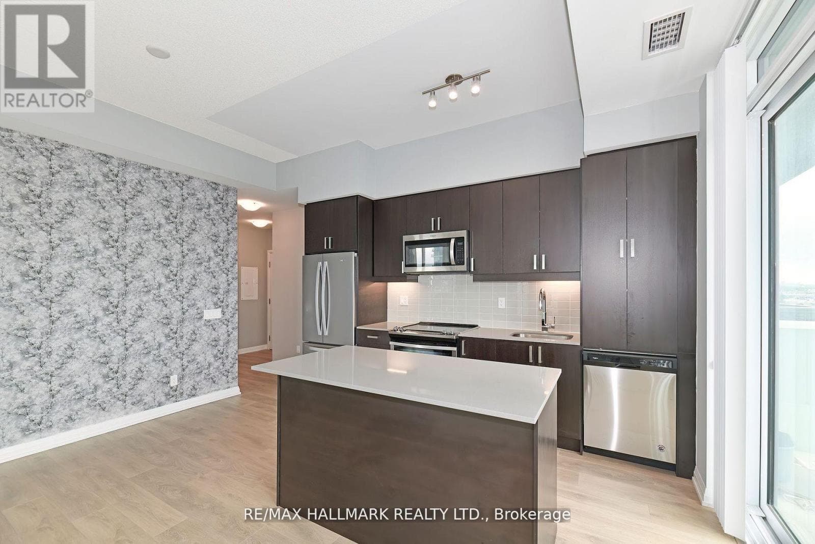 2 bed 2 bath single family at 906 - 7895 JANE STREET — $575,000