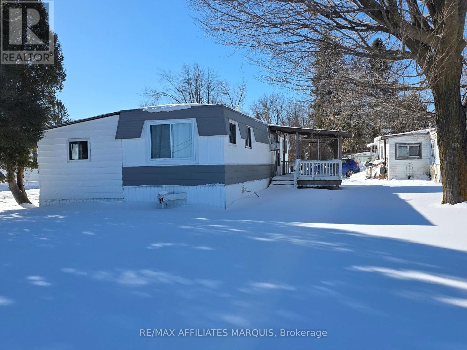 202 JACK STREET photo 3
