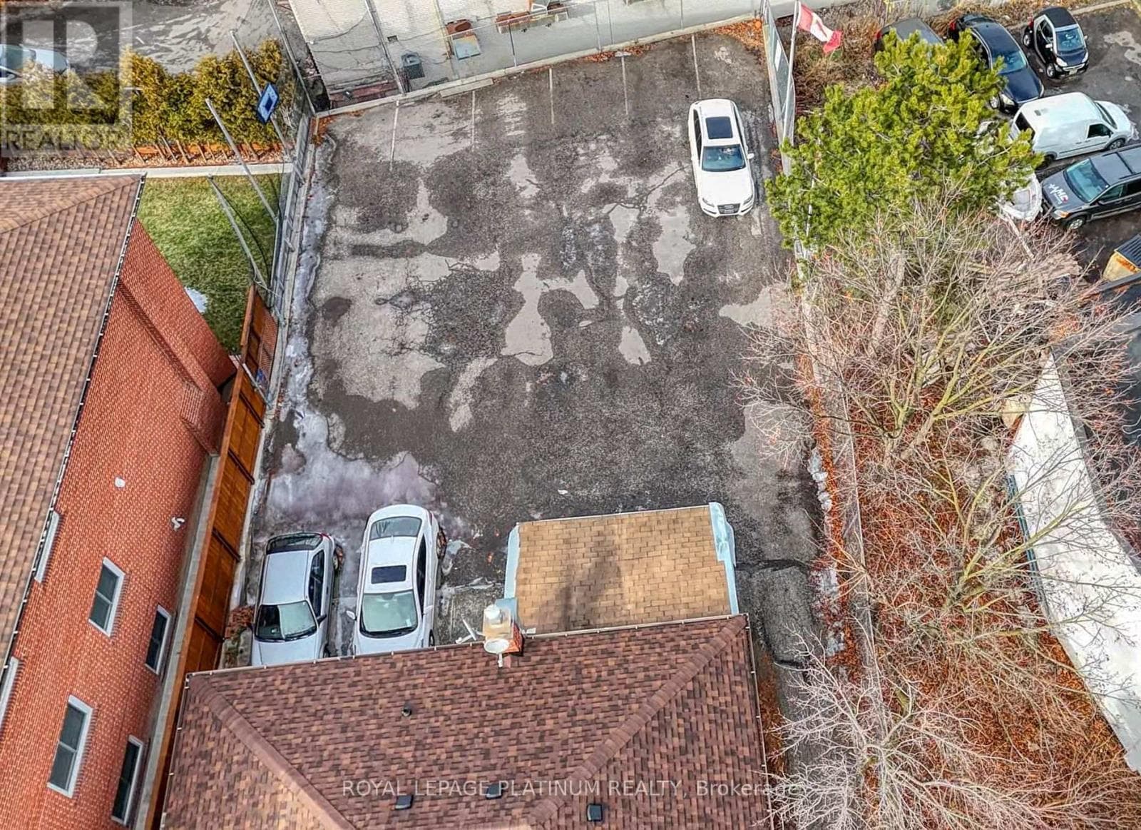 2 ELMHURST DRIVE photo 3