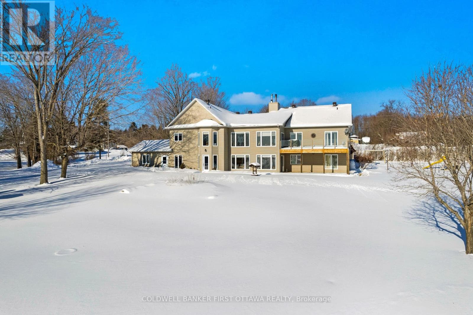 2600 RAMSAY CONCESSION 2B photo 2