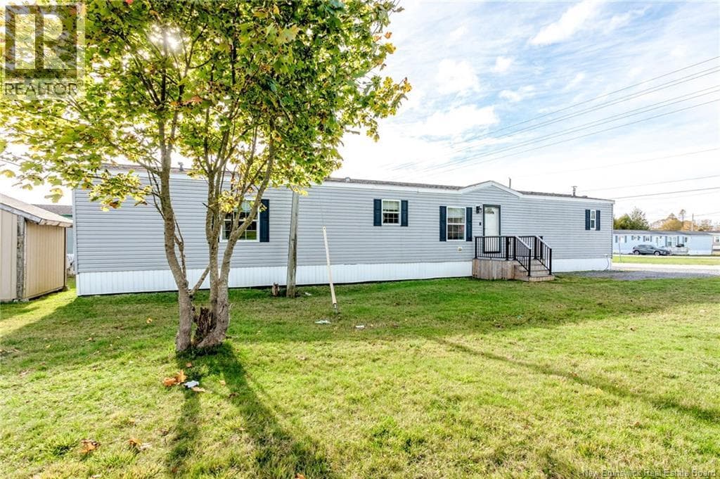 3 bed 2 bath single family at 3 Daisy Street — $189,900
