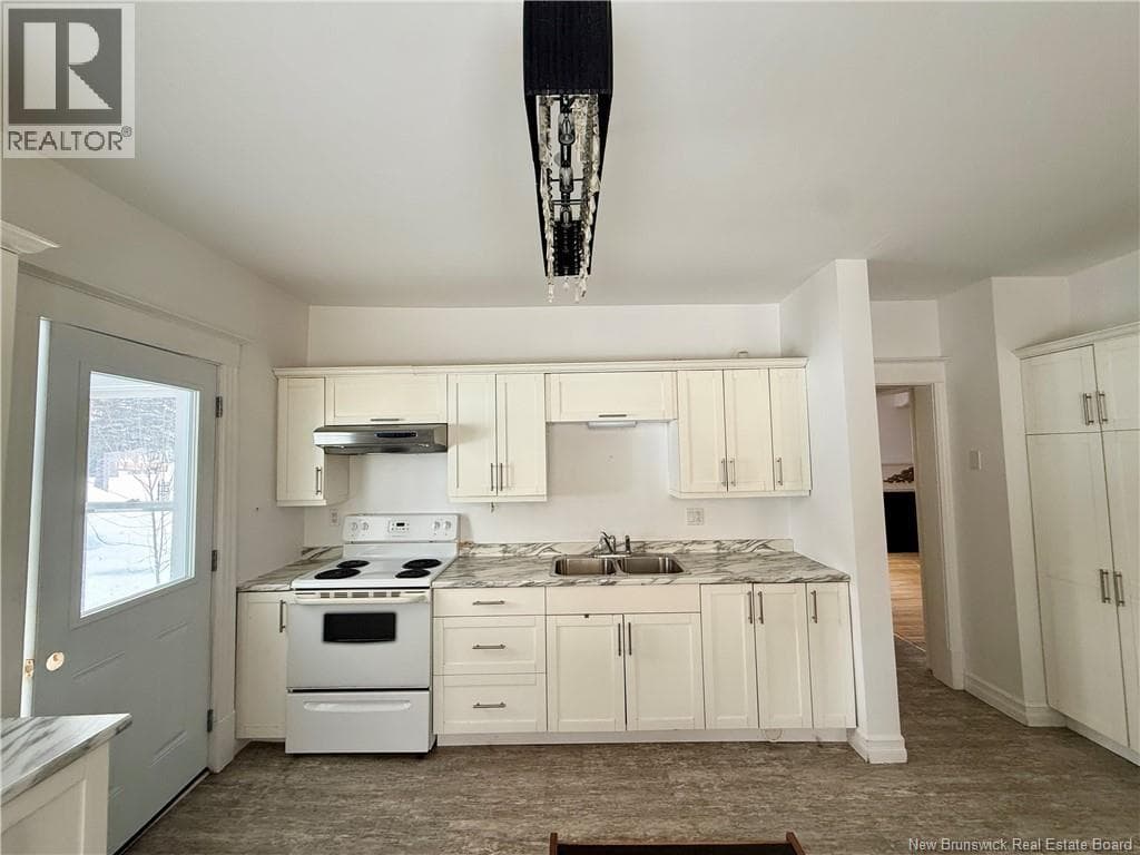745 Murray Avenue photo 5