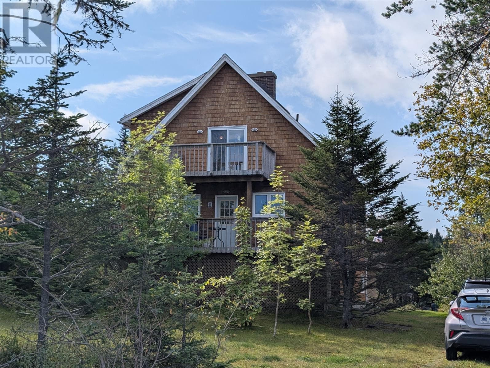 2 bed 3 bath single family at 1 Vineland Road — $349,000