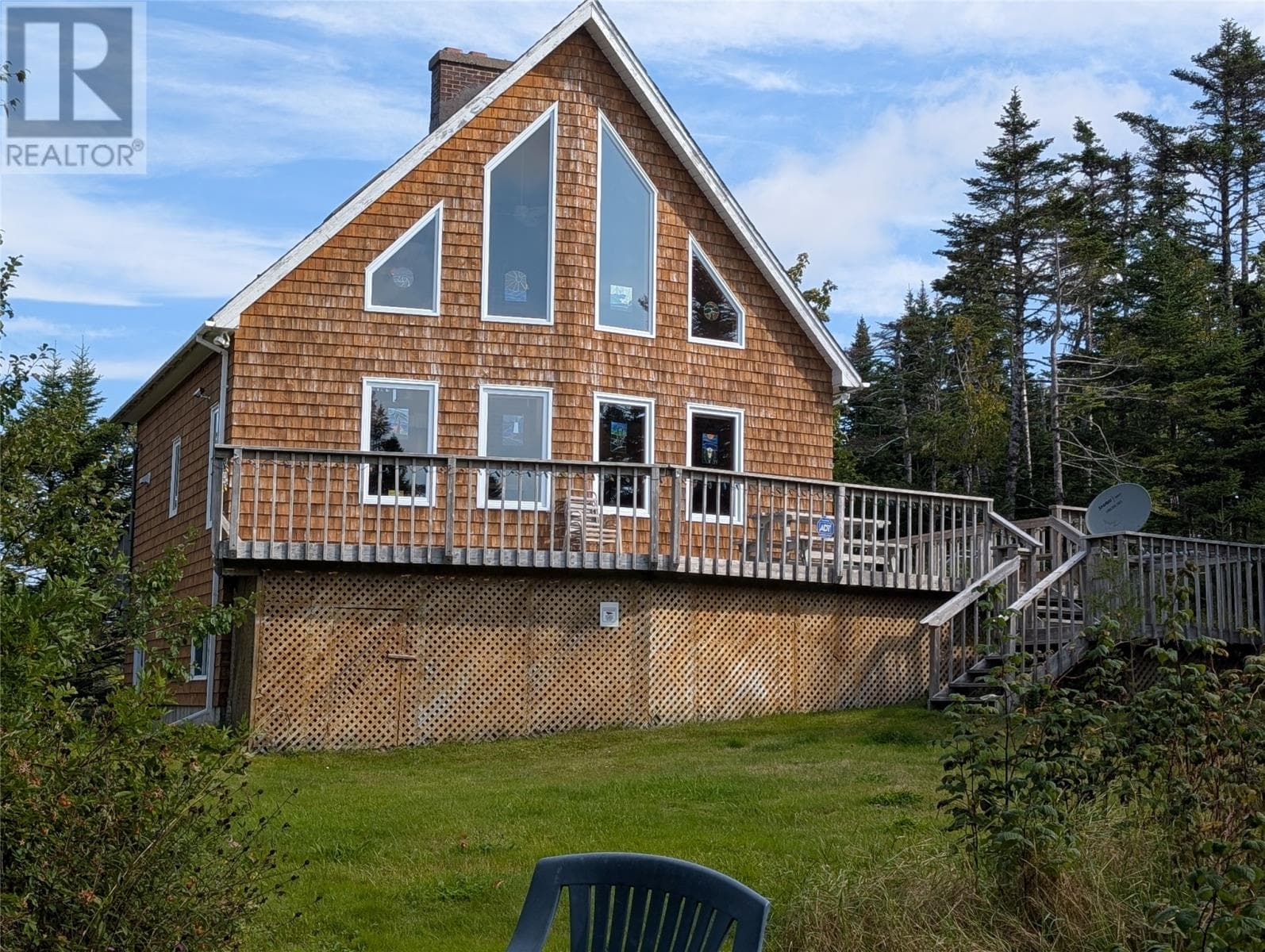 1 Vineland Road photo 3