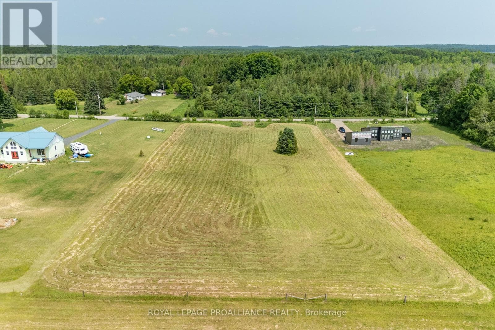 1226 GULL LAKE ROAD photo 5