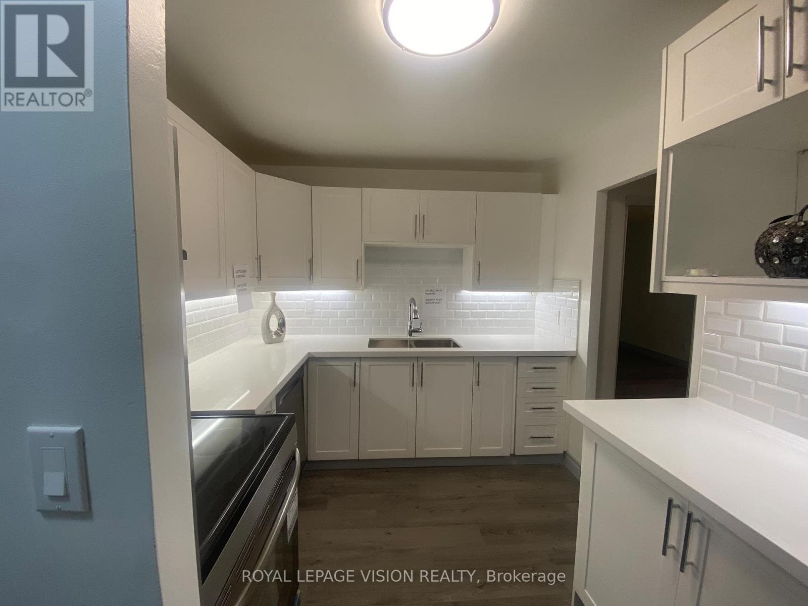 2 bed 2 bath single family at 205 - 895 KENNEDY ROAD — $495,000