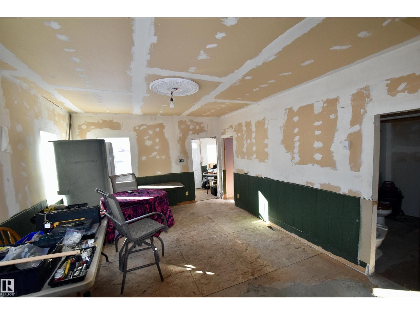5207 Pyrogy DR — photo 3