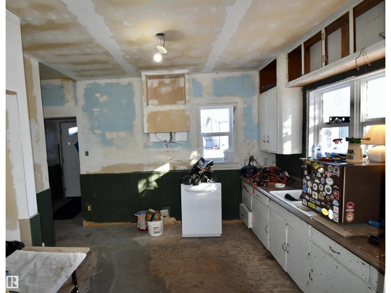 5207 Pyrogy DR — photo 4