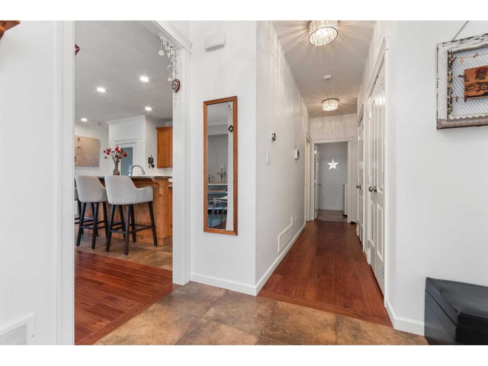 1 425 STUART STREET, Hope photo 4