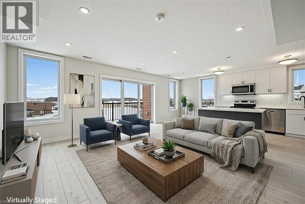 525 ERINBROOK Drive Unit# C062 photo 2