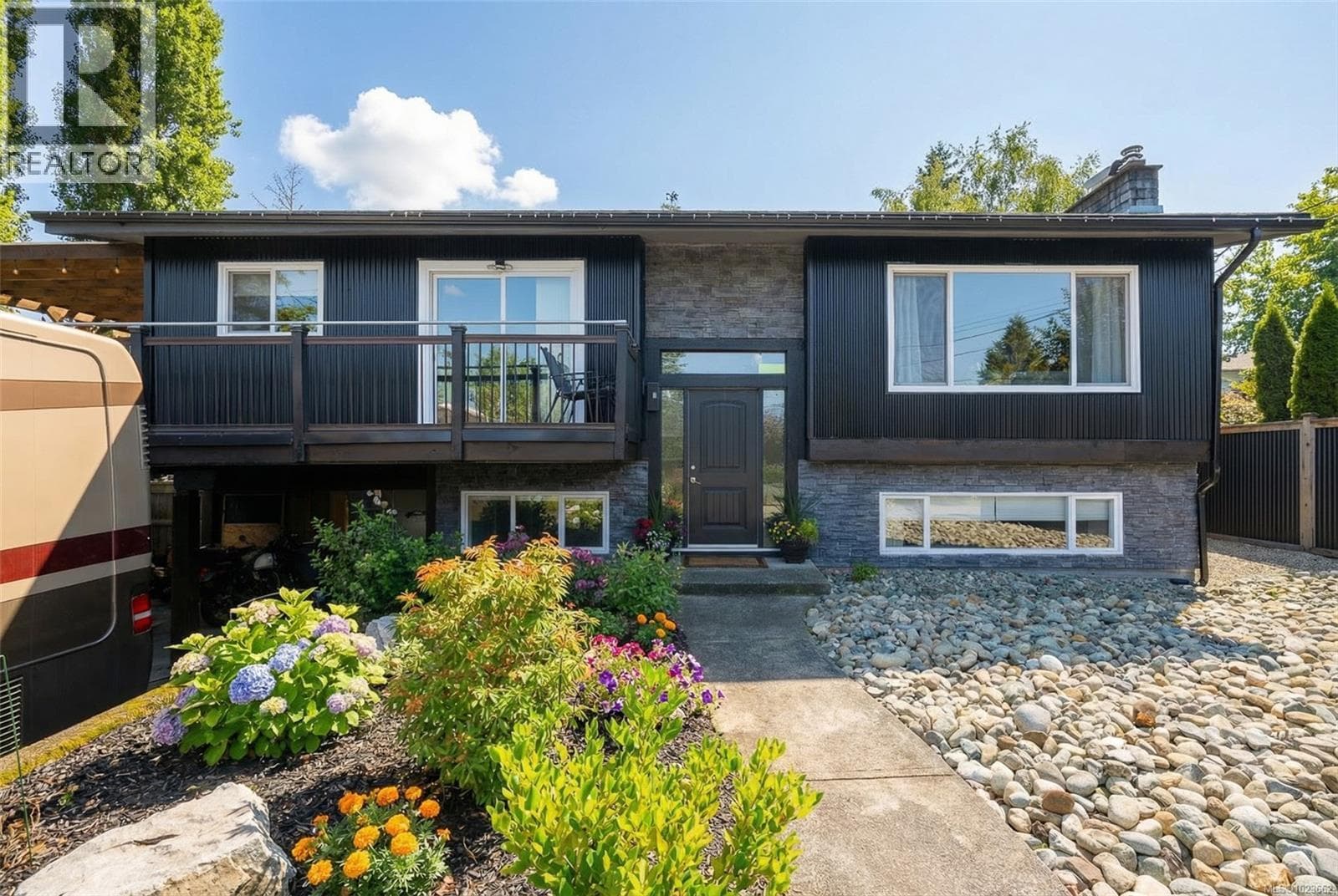 4 bed 3 bath single family at 3422 Markham Pl — $759,000
