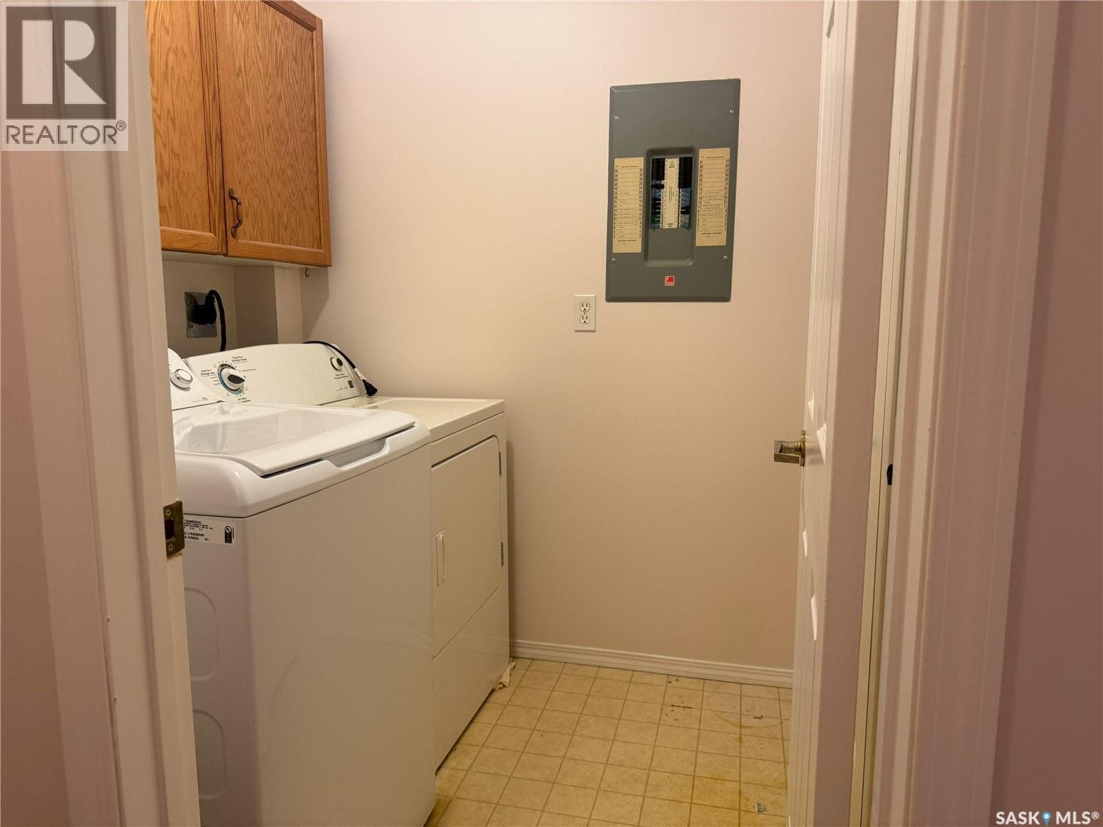 103 102 1st AVENUE — photo 4