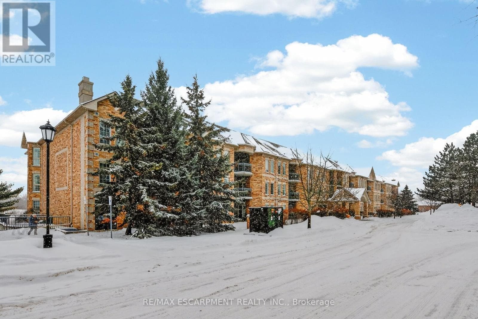 2 bed 2 bath single family at 312 - 59 CRITZIA DRIVE — $559,000