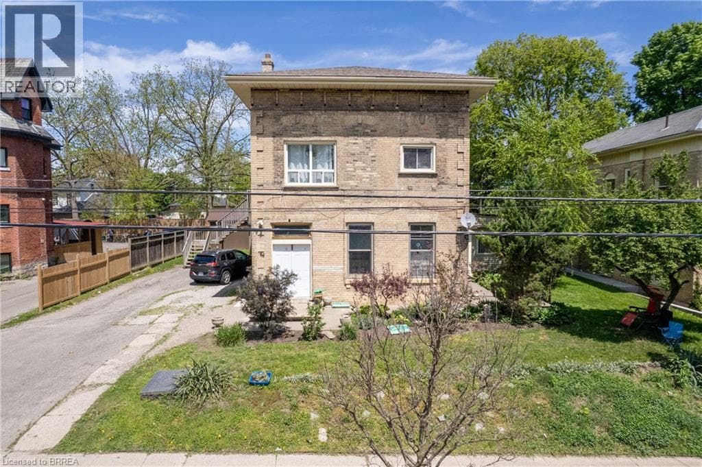 84 SHERIDAN Street photo 3