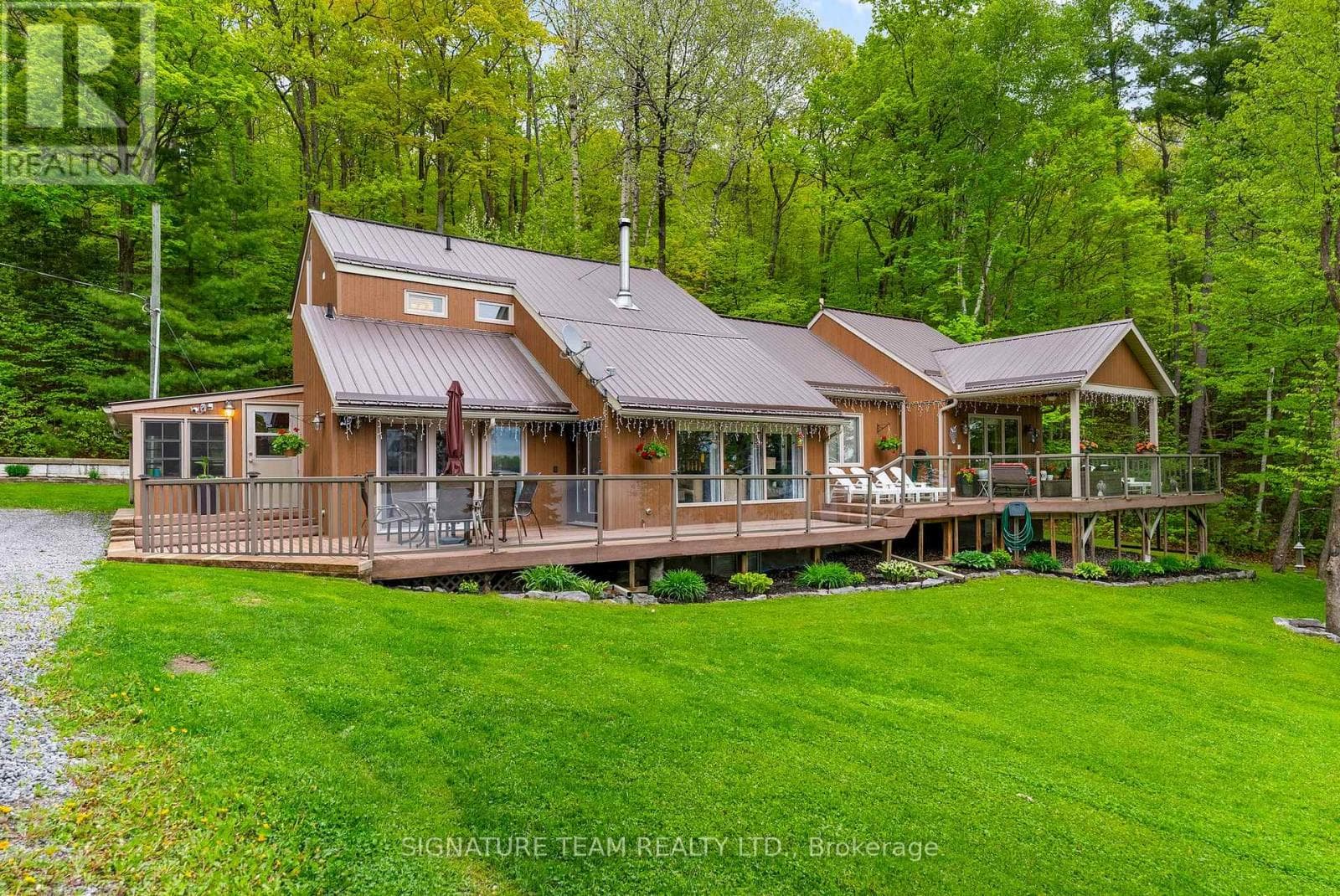 6 bed 3 bath single family at 585B TWO MILE TRAIL — $1,275,000
