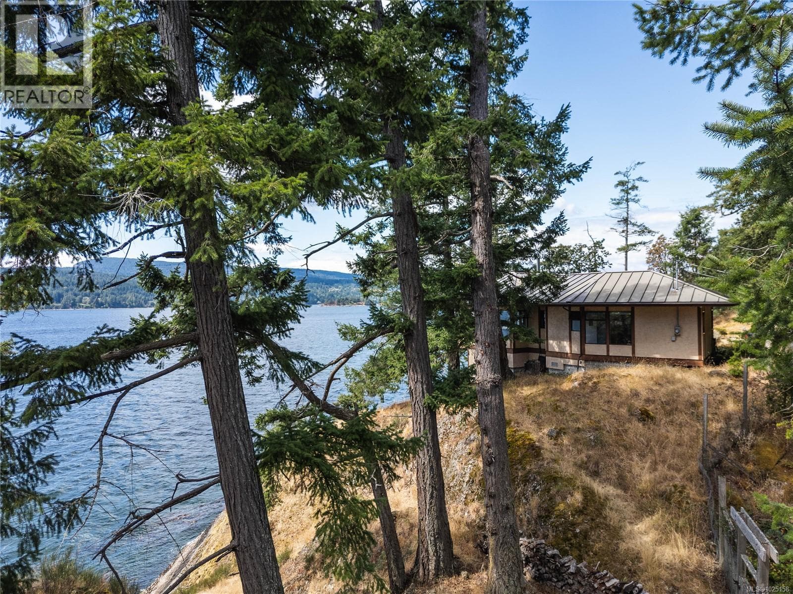 456 Scott Point Dr photo 4