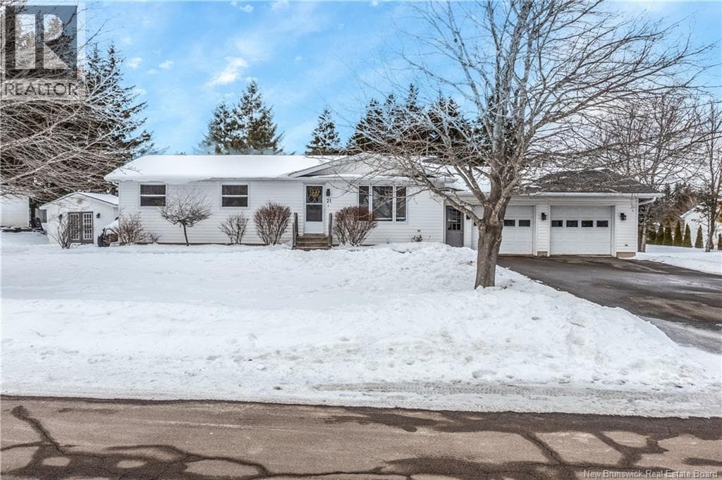 4 bed 2 bath single family at 21 Champlain — $395,000