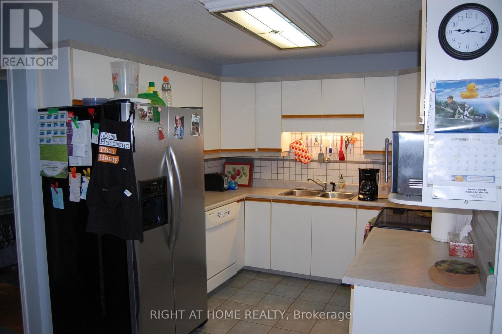 937 MORRIS STREET photo 5