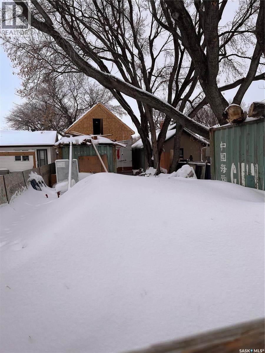 1913 20th STREET W photo 2