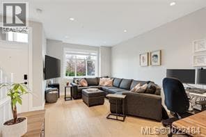 3 10480 Resthaven Dr photo 3