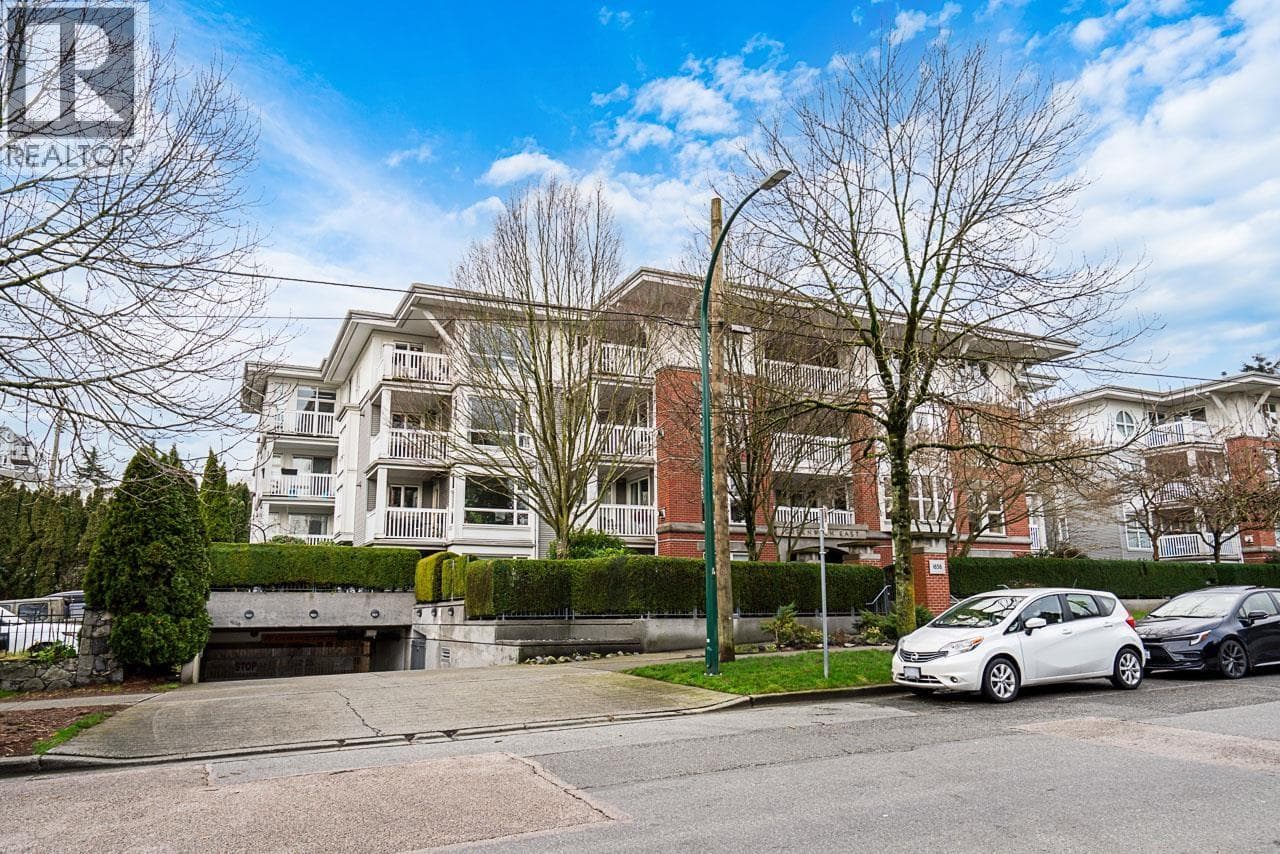 2 bed 2 bath single family at 203 1858 W 5TH AVENUE — $969,000