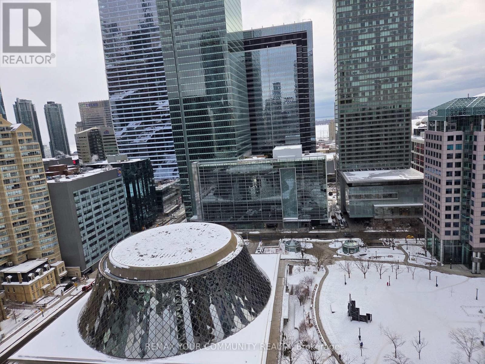 2 bed 1 bath single family at 2107 - 224 KING STREET W — $948,000