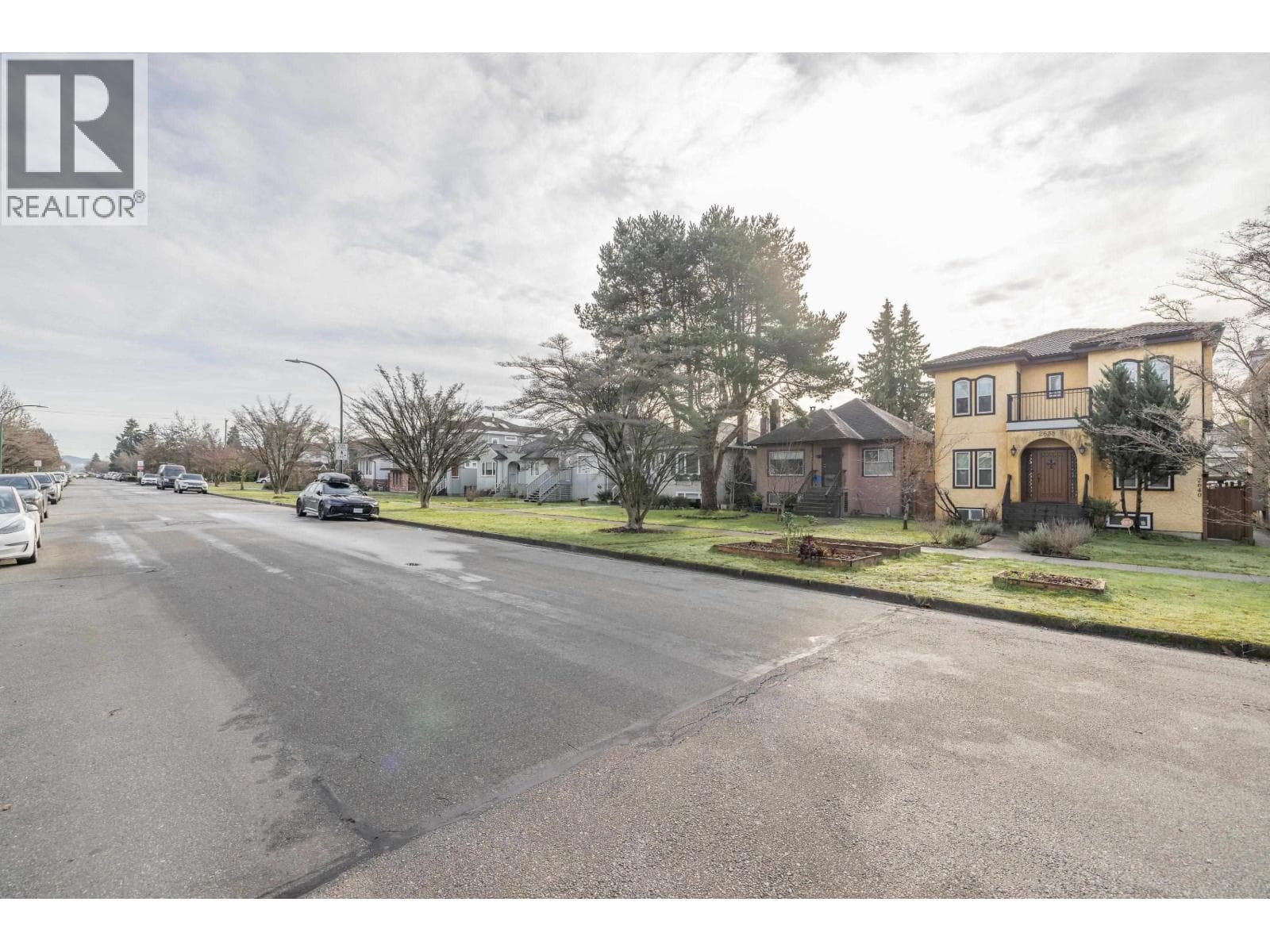 2638 CHARLES STREET photo 2