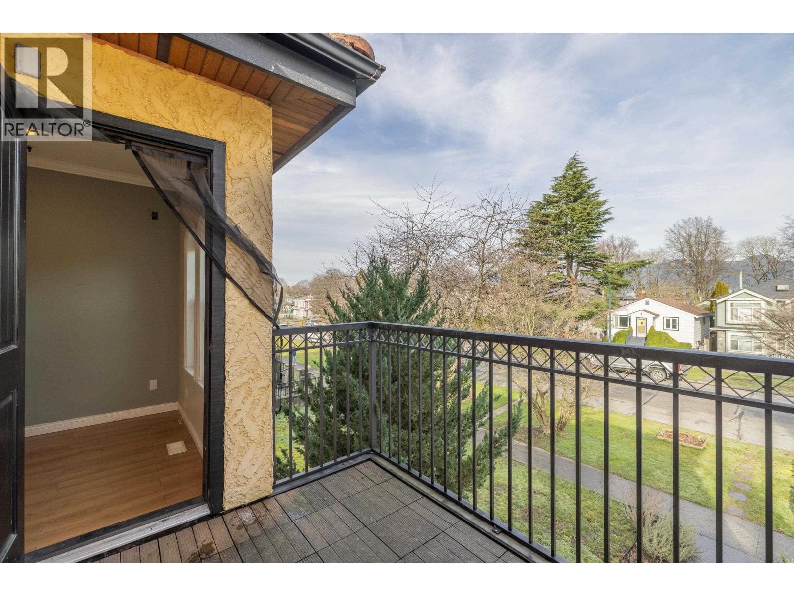 2638 CHARLES STREET photo 5