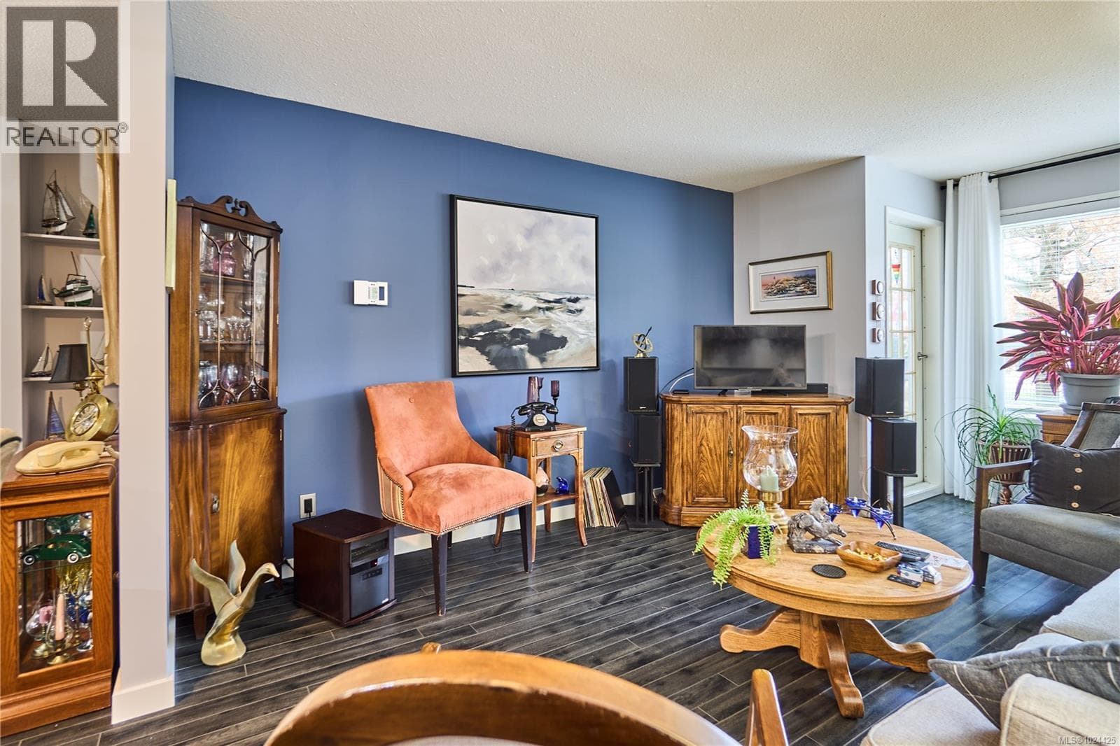 105 100 Dawes St photo 5