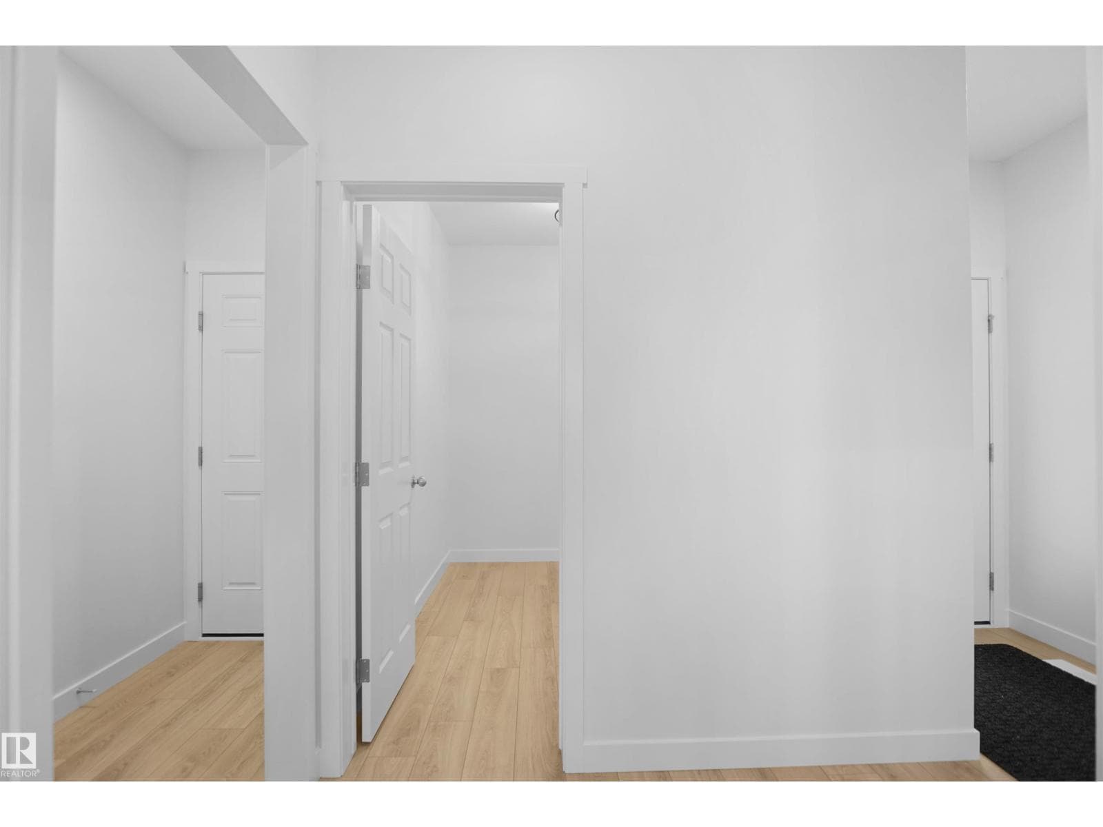 2266 194A ST NW — photo 4